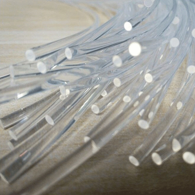 Fibra óptica plástica de la base 0.25mm-10m m del cable de descenso de la fibra de FTTH PMMA transparente para la fecha/la señal del transporte