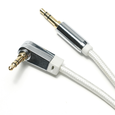 Cable SPDIF de audio digital AUX blanco 90 ° 3,5 mm Cuerda tejida Aleación de aluminio chapada para altavoz de sonido Audio para automóvil 0,92 M