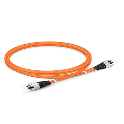 Cable de fibra óptica de plástico personalizado para conexión de baja pérdida en redes de telecomunicaciones y Ethernet con conectores Simplex FC ST LC SC