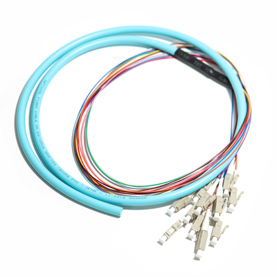La base azul FC UPC 12 del cordón de remiendo de la fibra óptica de LSZH fan hacia fuera el puerto del gris del cable